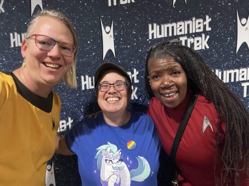 Sarah and Allie with convention attendees