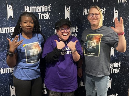 Sarah and Allie with convention attendees